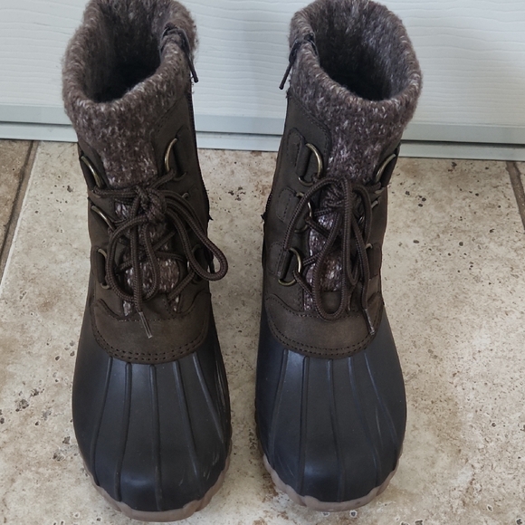 Baretraps Fabulous Women's Water Resistant Winter Boot - Picture 1 of 5